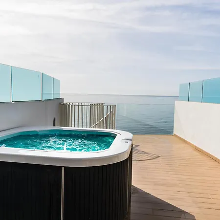 Panoramic Seaview Penthouse The Wave Apartamento