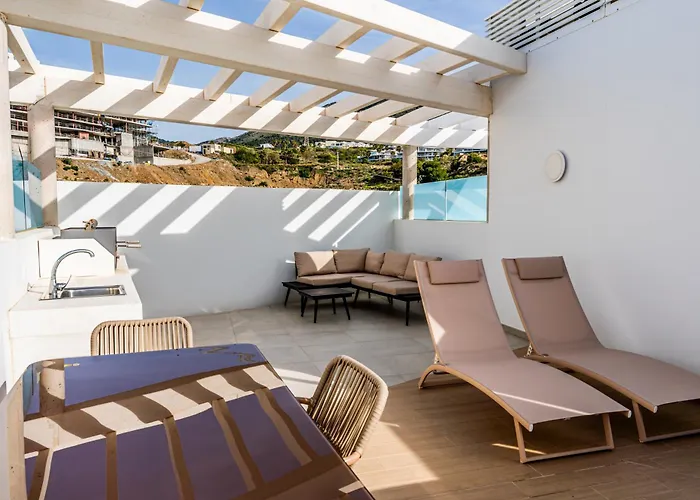 Panoramic Seaview Penthouse The Wave