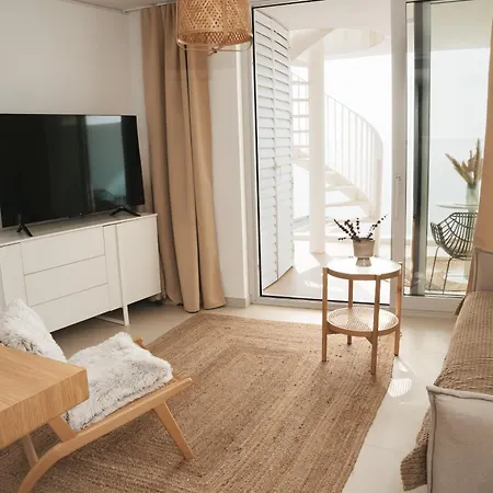 Panoramic Seaview Penthouse The Wave فوينخيرولا