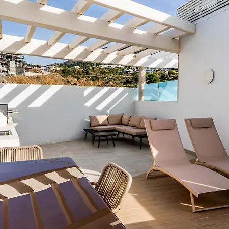 Panoramic Seaview Penthouse The Wave