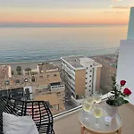 Panoramic Seaview Penthouse The Wave Apartment *